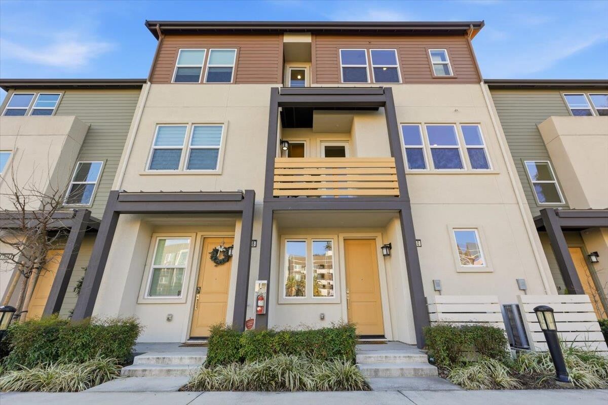 Property Photo:  1910 Joshua Tree Circle  CA 95035 