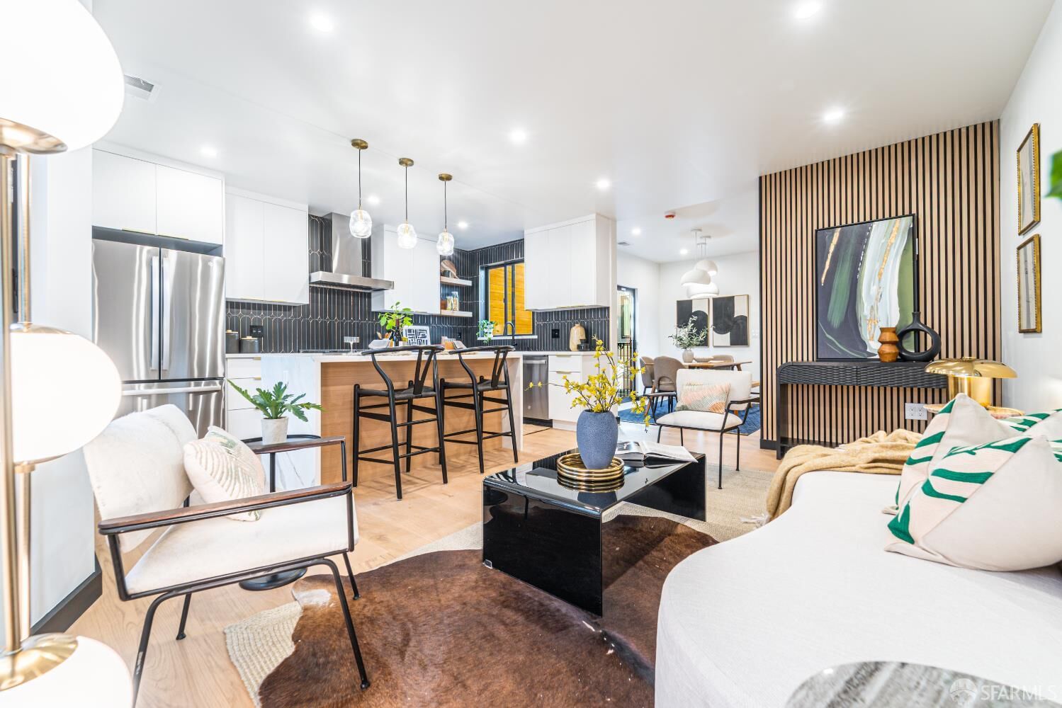 Property Photo: 165 Valparaiso Street CA 94133