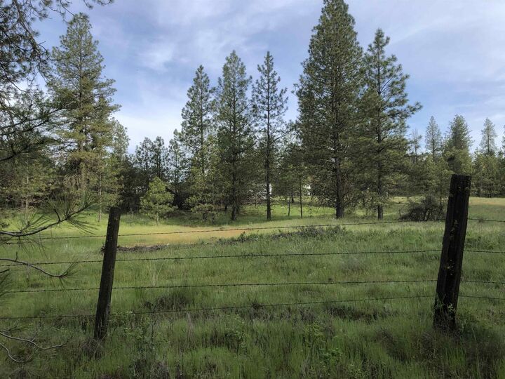 Property Photo:  11300 S Stangland Rd  WA 99022 