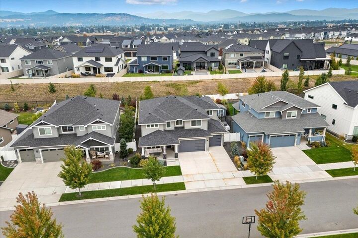 Property Photo:  24673 E Blue Ridge Ave  WA 99019 