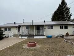 Property Photo: 419 2nd Avenue S SK S0H 3R0