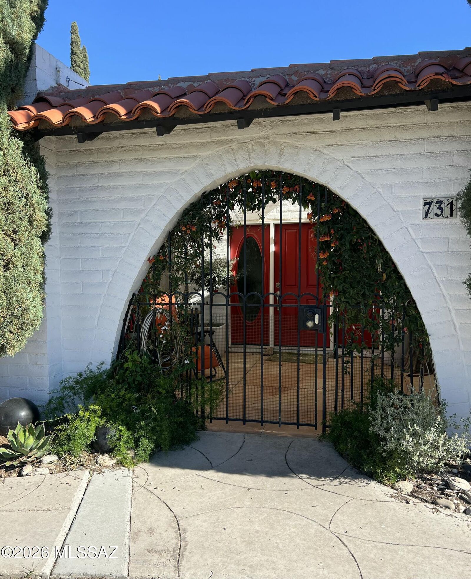 Property Photo:  731 W Las Lomitas Road  AZ 85704 