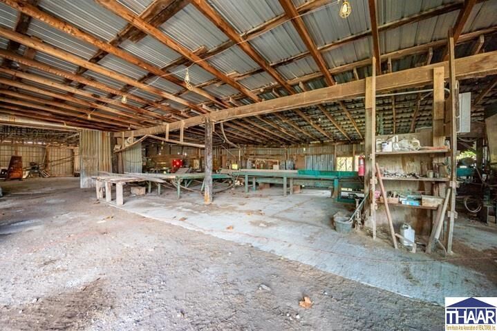 Property Photo:  1158 W US Hwy 40 Highway  IN 46135 