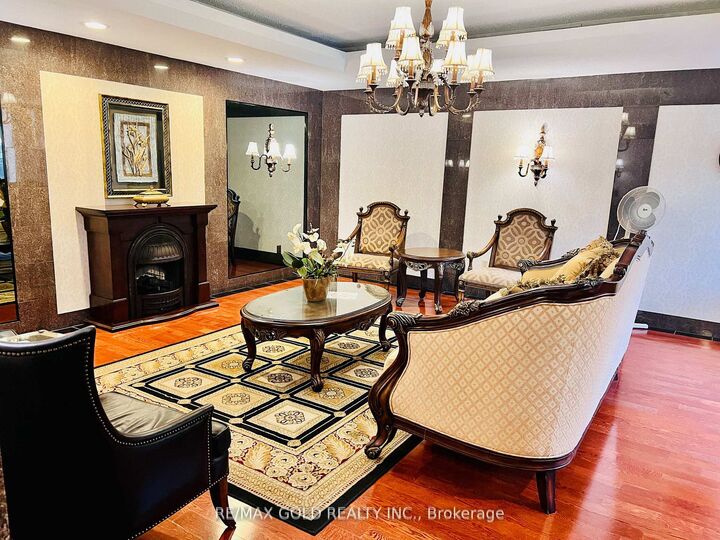 Property Photo: 10 Malta Avenue 1504 ON L6Y 4G6