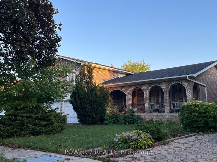 Property Photo: 33 Ernest Avenue ON M2J 3T4