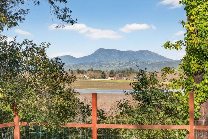 Property Photo:  1450 Timberhill Road  CA 95401 
