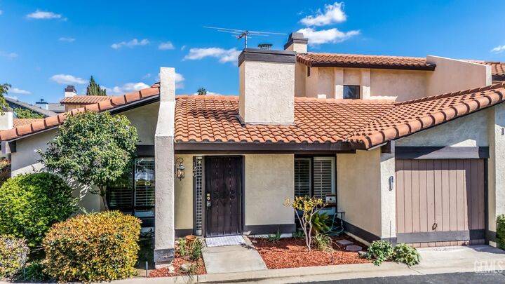 Property Photo:  3501 Bernard Street 12C  CA 93306 