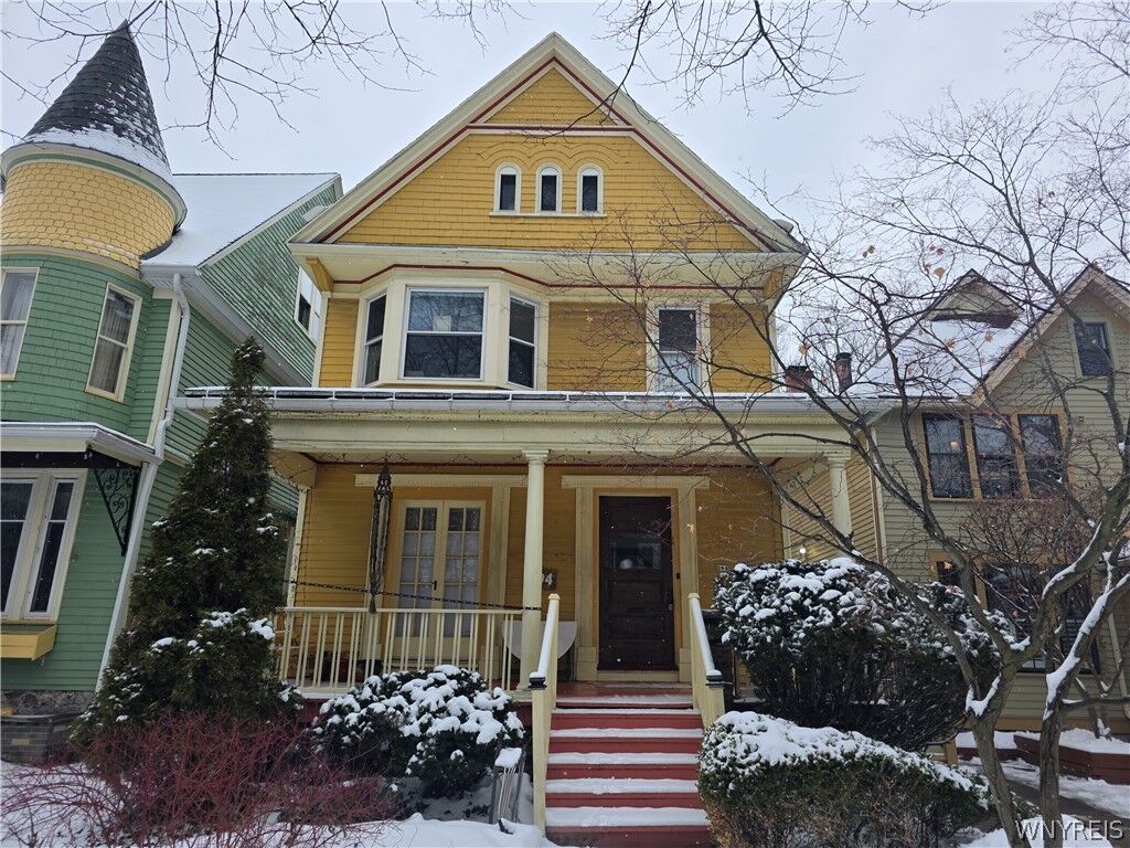 Property Photo:  204 Ashland Avenue  NY 14222 