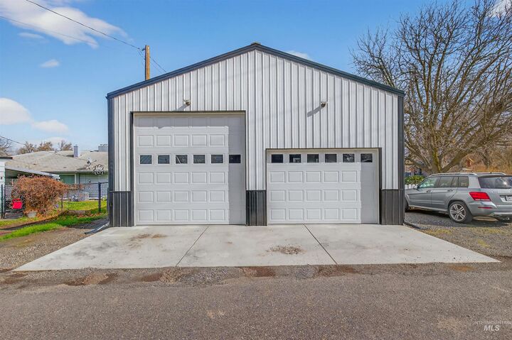 Property Photo:  1346 7th Street  WA 99403 