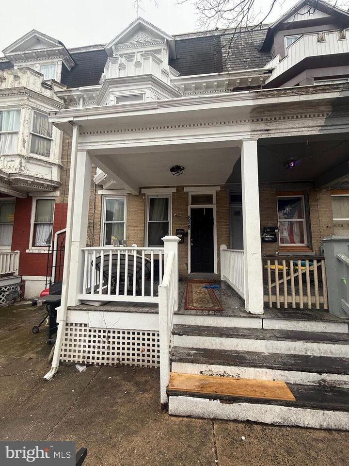 Property Photo:  628 W Princess Street  PA 17401 
