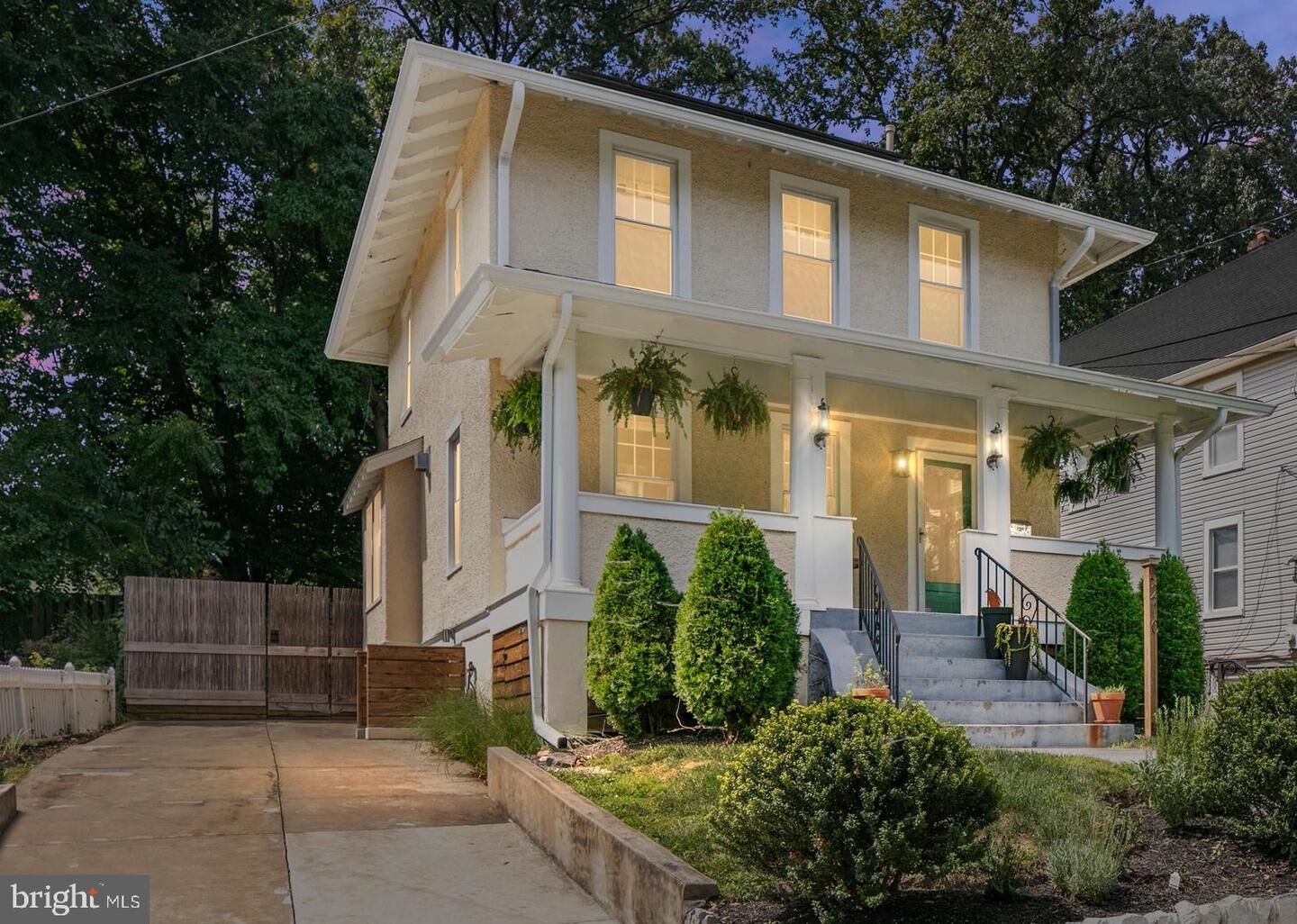 Property Photo:  3210 Central Avenue NE  DC 20018 