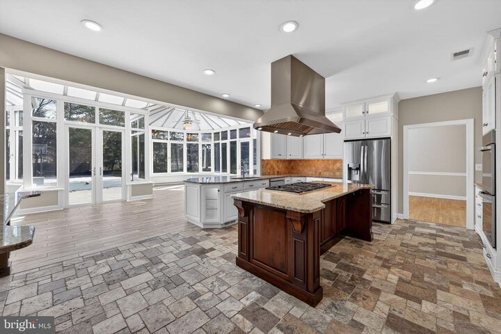 Property Photo:  71 Broadacre Drive  NJ 08054 