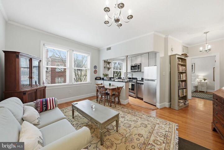 Property Photo:  18 9th Street NE 307  DC 20002 