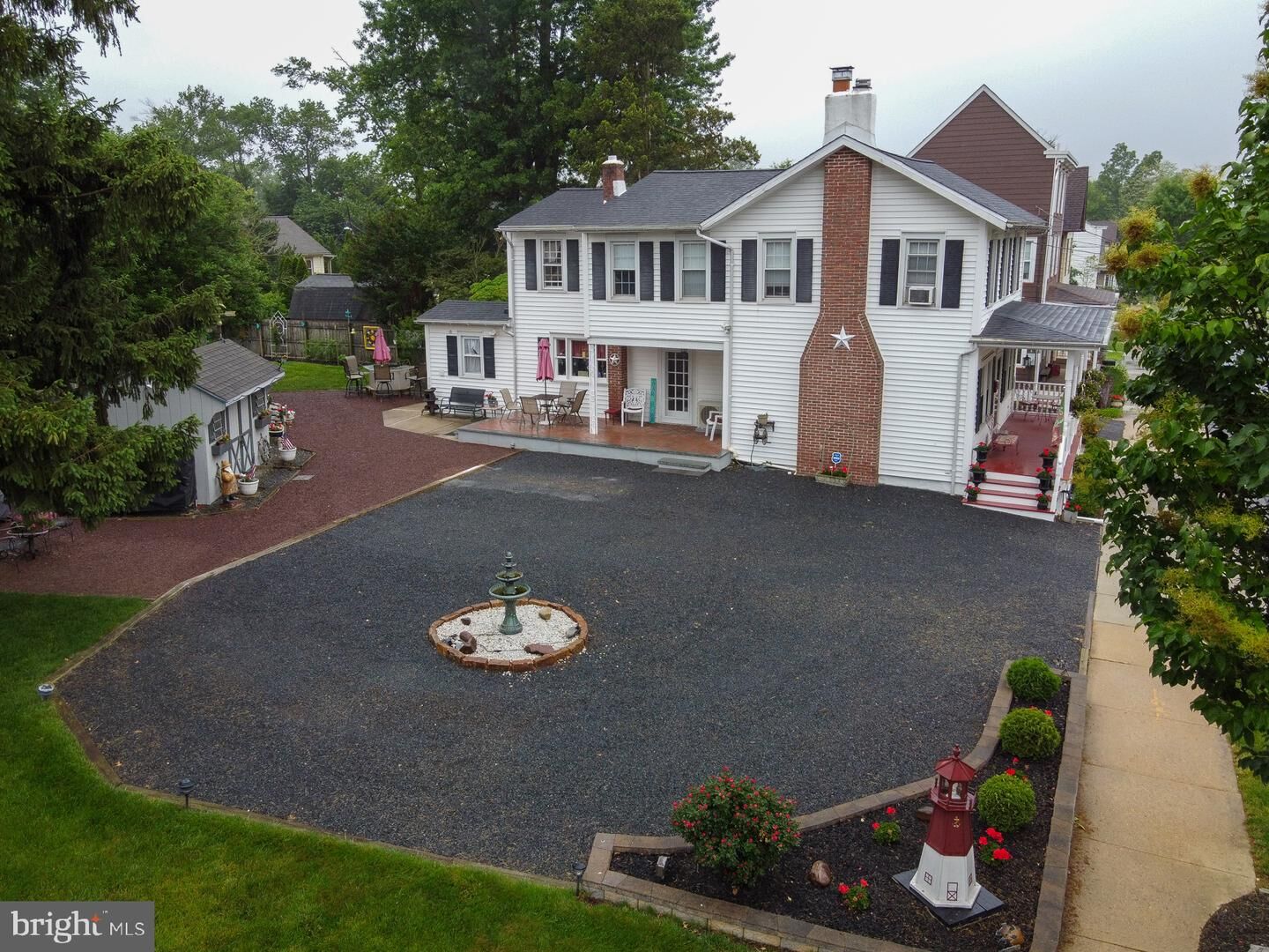 Property Photo:  124 E Burlington Street  NJ 08505 