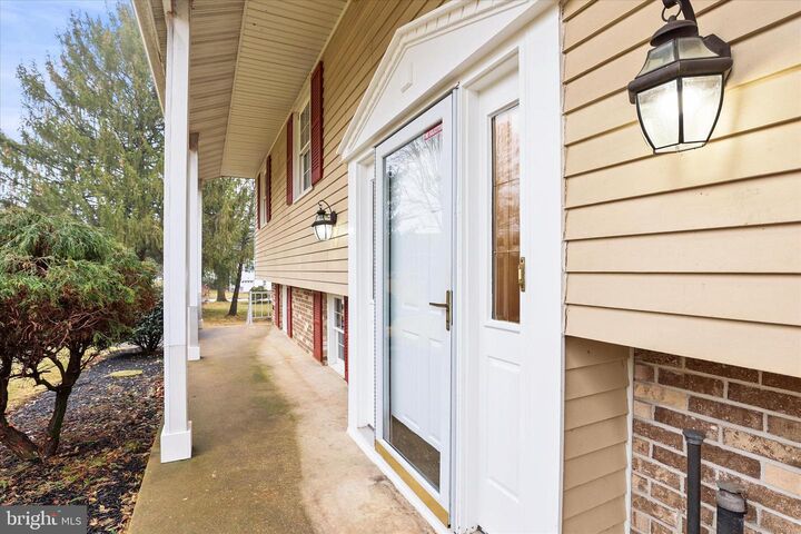 Property Photo:  21 Independence Drive  PA 17349 