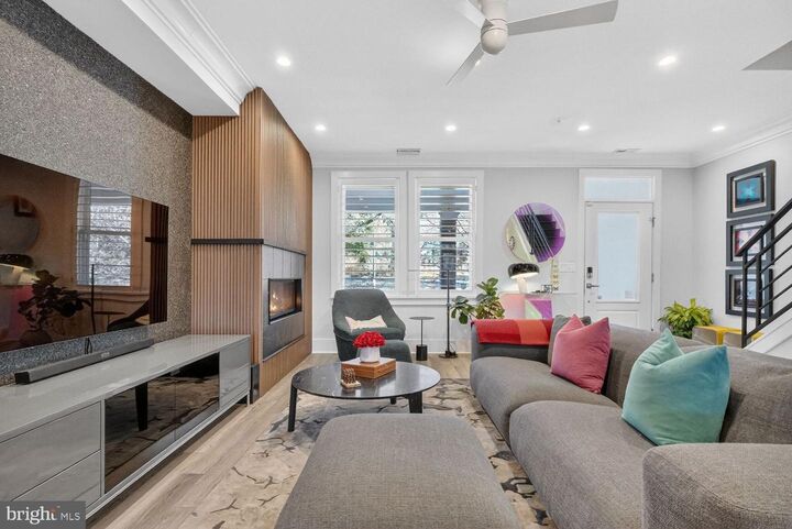 Property Photo: 2214 North Capitol Street NW DC 20002