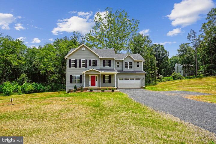 Property Photo: 2107 Youngs Drive VA 20169