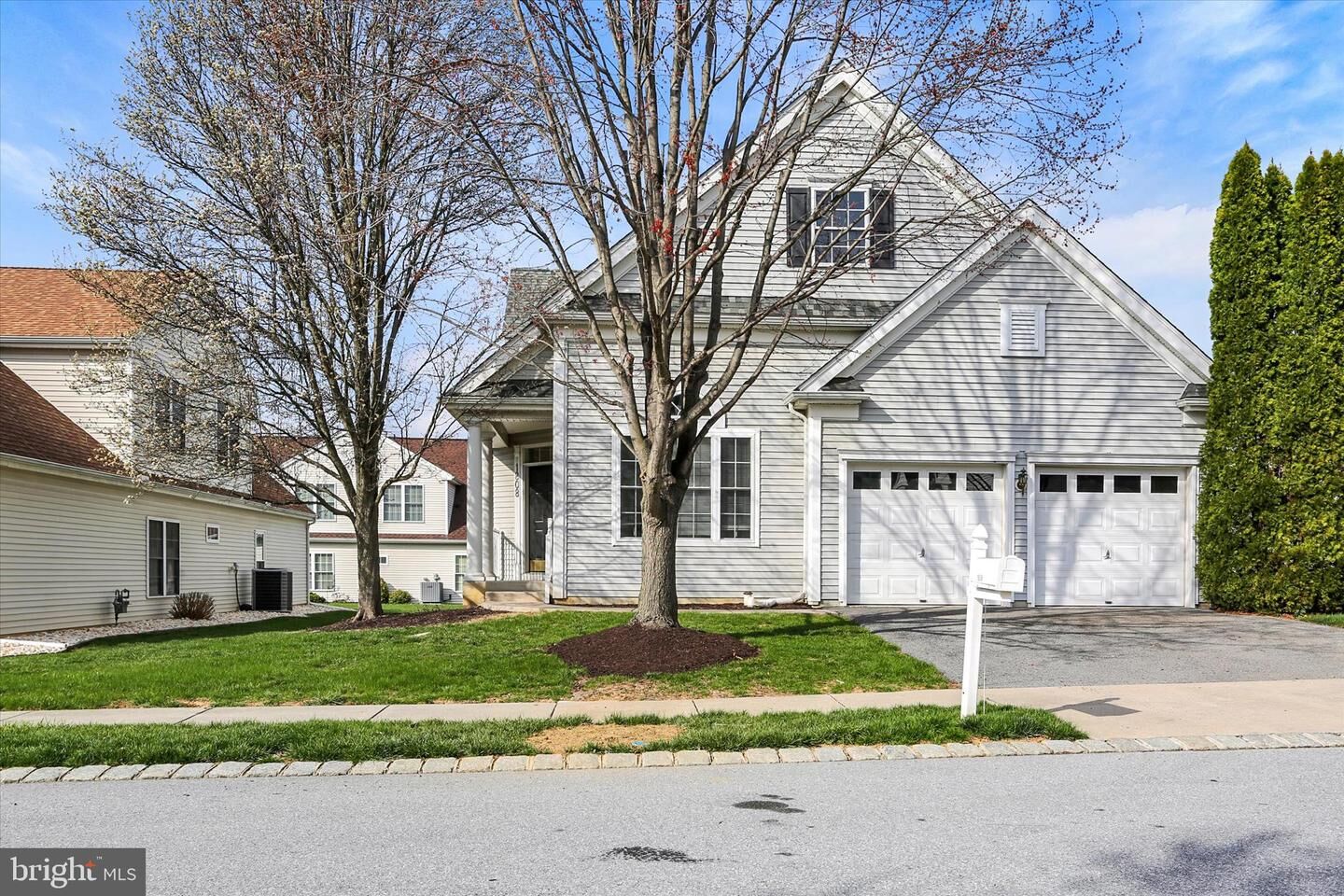 Property Photo:  1808 Kurtz Ml Mill  PA 17601 