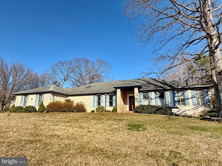 Property Photo: 1020 Suffolk Drive MD 20646