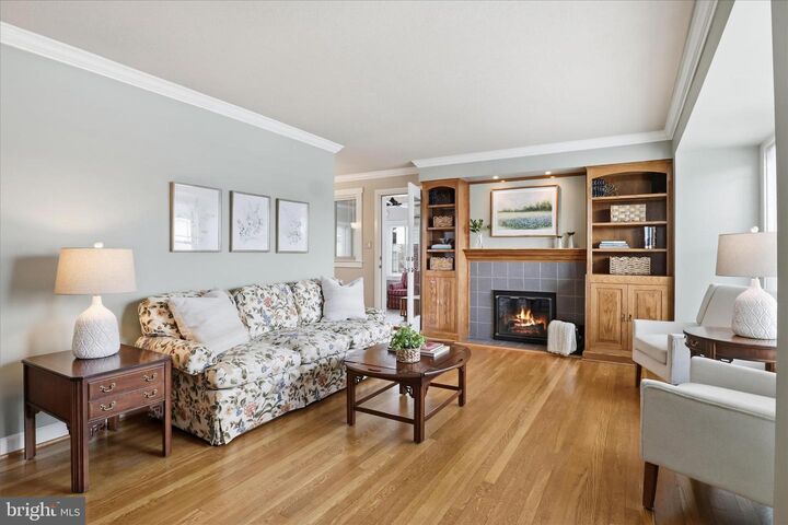 Property Photo:  610 N Owen Street  VA 22304 