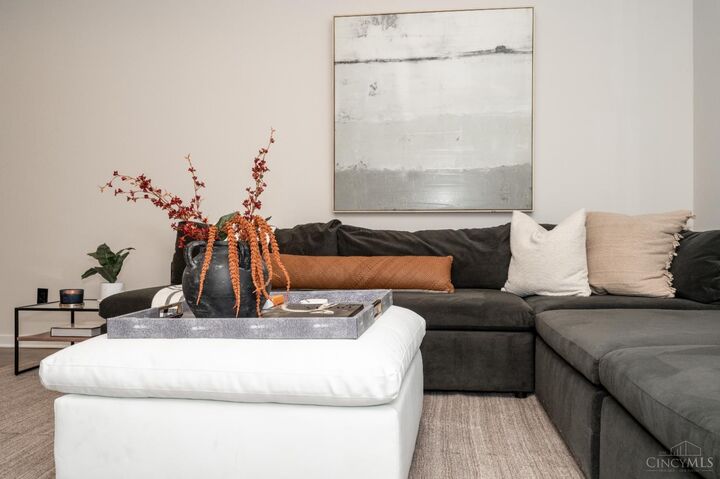 Property Photo:  419 E Thirteenth Street  OH 45202 