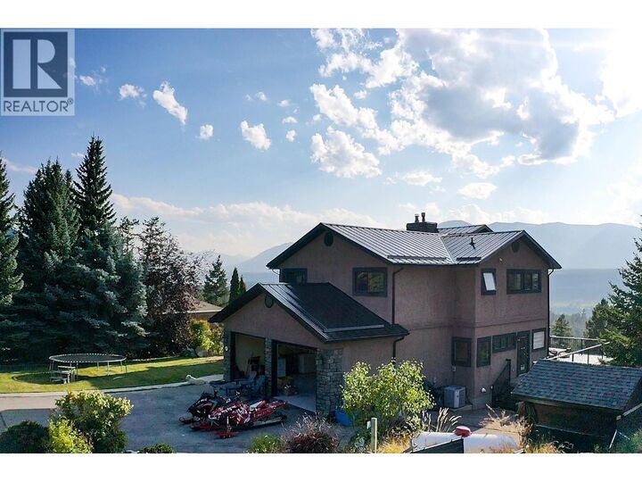 Property Photo: 4931 Mountain View Drive BC V0B 1L1