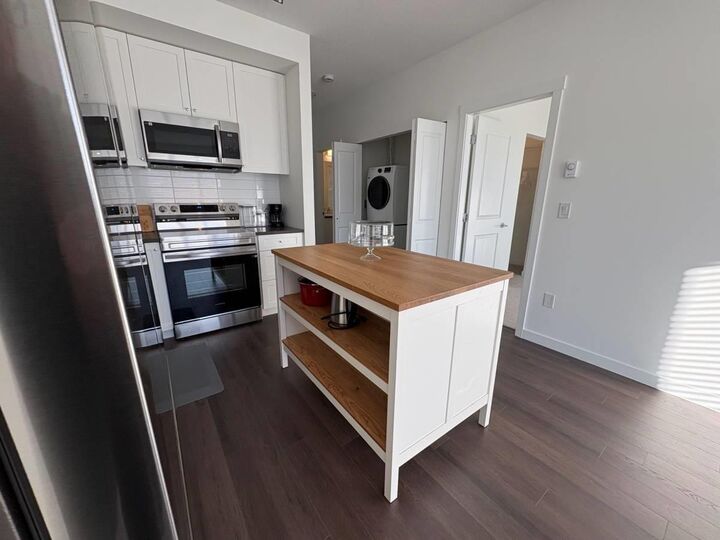 8509 158 Street 506 — photo 1