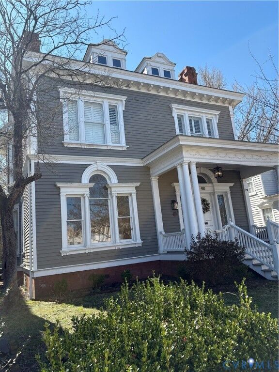 Property Photo:  410 W Washington Street  VA 23803 