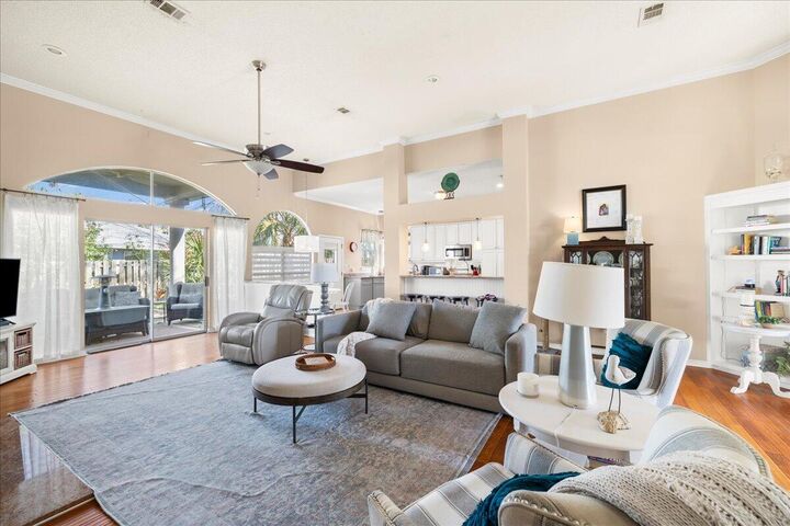 Property Photo: 32 Heron Pointe Court FL 32550