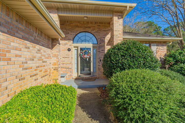 Property Photo: 48 Hillcrest Drive FL 32579