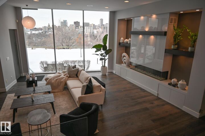 Property Photo:  9509 99B Street NW  AB T6E 3X1 