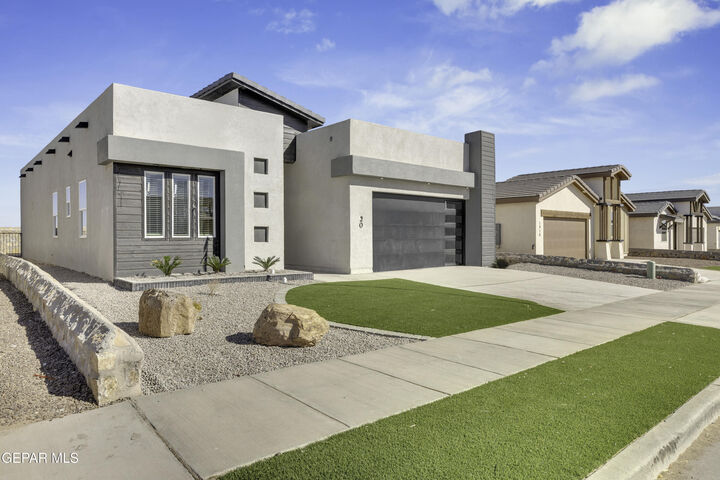 Property Photo: 1420 Harlan Point Place TX 79928