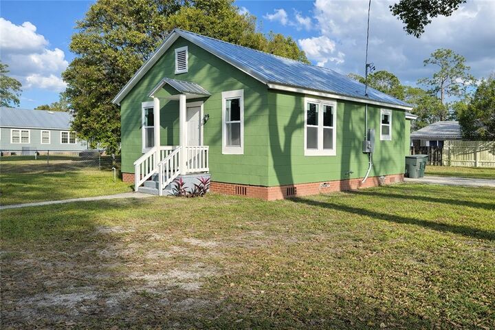 Property Photo:  241 S Elm Lane  GA 31545 