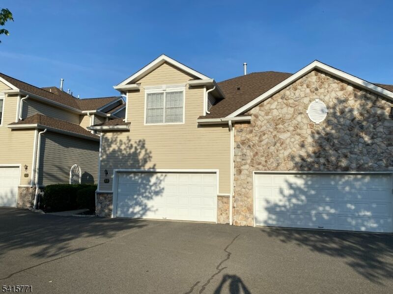 Property Photo:  38 Whalen Ct  NJ 07052 