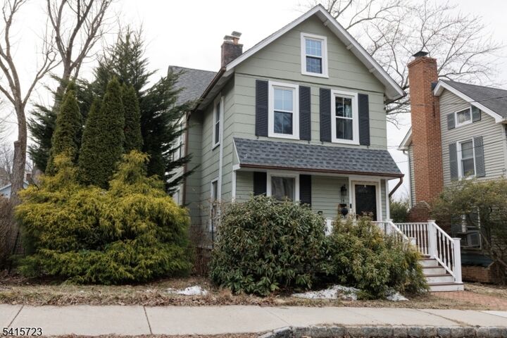 Property Photo:  14 Maryland Avenue  NJ 08829 