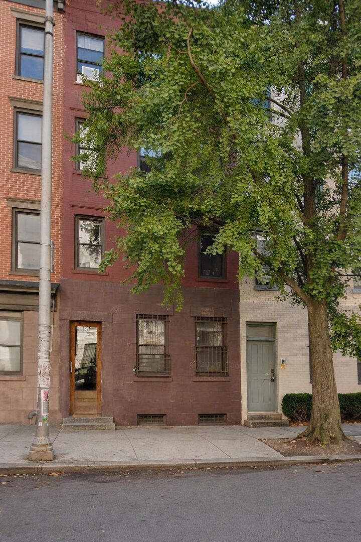 Property Photo:  187 Montgomery St 3  NJ 07302 