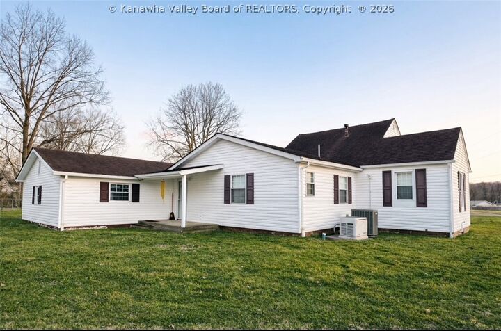 Property Photo: 201 Locust Street WV 25070