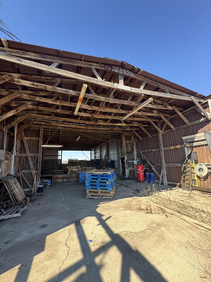 Property Photo: 140 Pallet Mill Road KY 42567