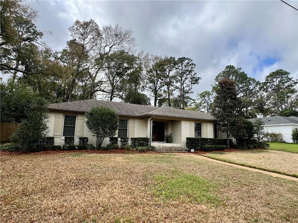 Property Photo:  4055 Westmoreland Drive S  AL 36609 