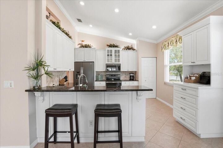 Property Photo:  4246 65th Place E  FL 34243 