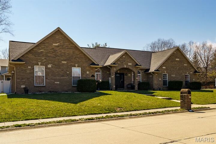 Property Photo: 117 Callaway Court IL 62269