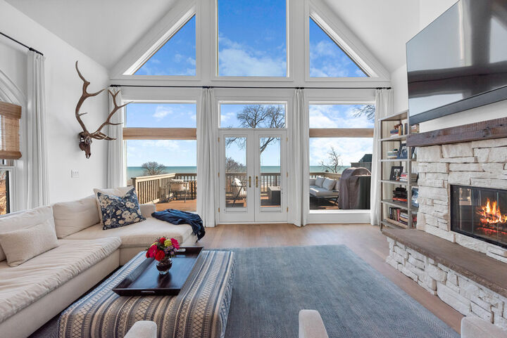 Property Photo: 2202 N Terrace Ave WI 53202