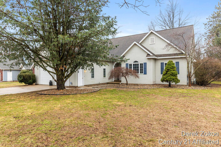 Property Photo:  1816 Tiffany Shores Court  MI 49424 