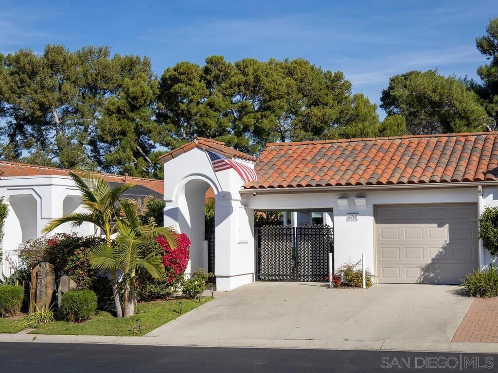 Property Photo: 4710 Galicia Way CA 92056