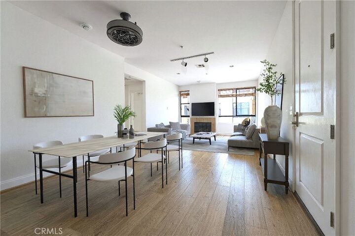 Property Photo: 6938 Laurel Canyon Blvd 304 CA 91605