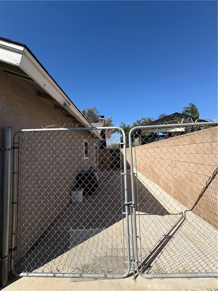 Property Photo: 2905 S Castle Harbour CA 91761