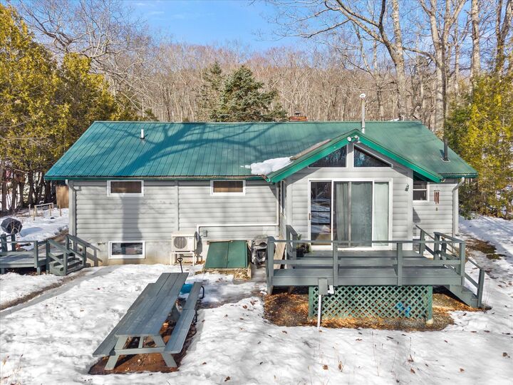 Property Photo:  25 Orpine Road  ME 04429 