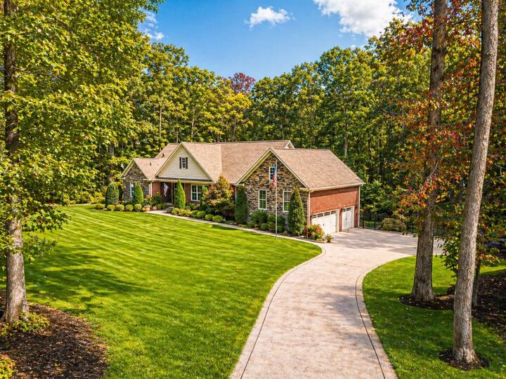 Property Photo:  5751 Pinewood Rd  TN 37064 