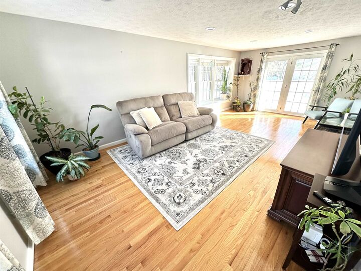 Property Photo:  141 Ridge Road  NH 03062 