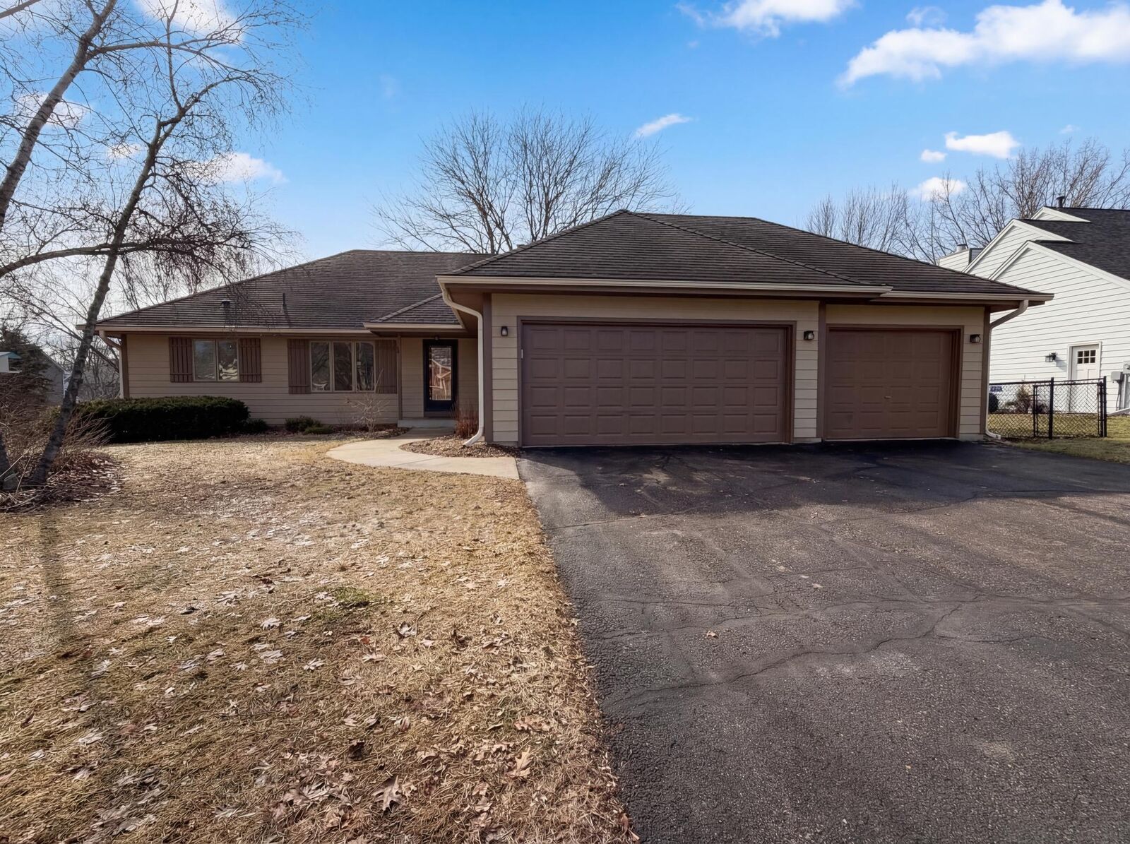 Property Photo: 578 Prairie Circle E MN 55123